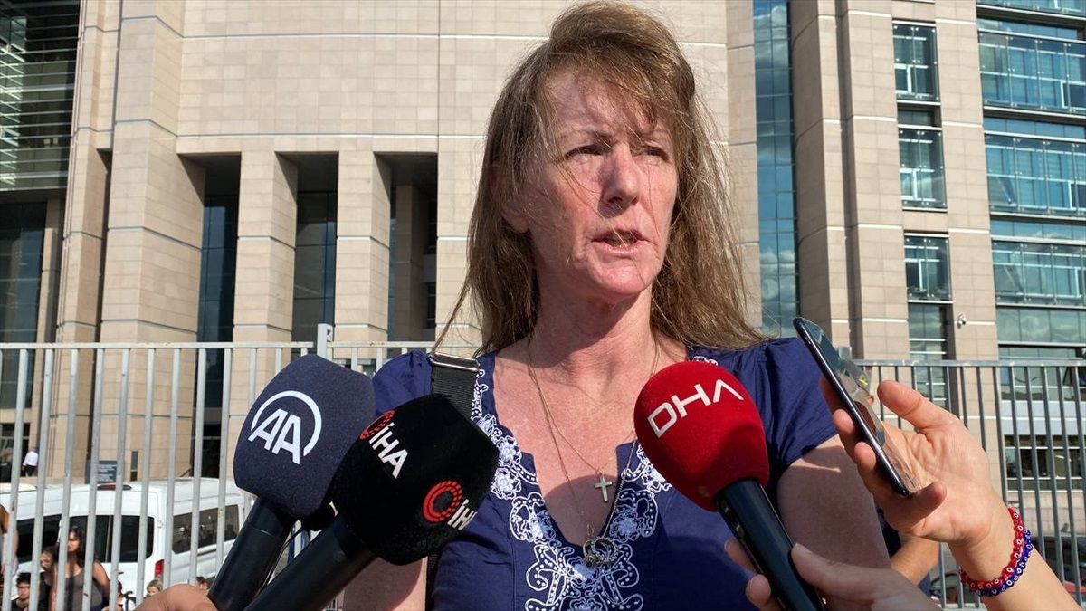 İstanbul'da öldürülen kızın annesi dosyanın yeniden açılmasını istedi