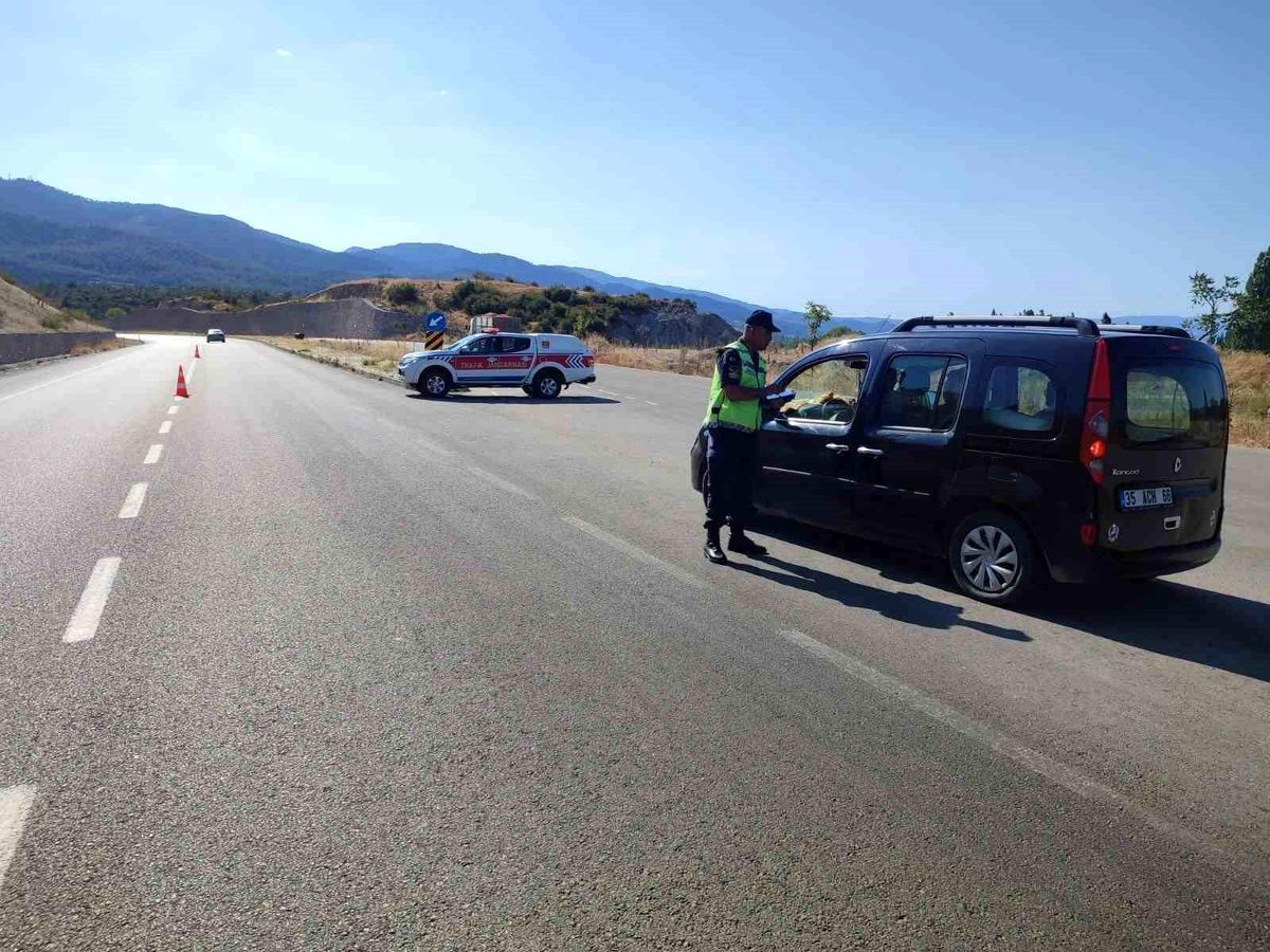 Balıkesir'de Kaçakçılık ve Organize Suç Operasyonu: 31 Gözaltı
