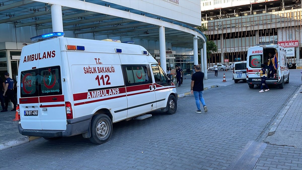 Karabük'te çıkan silahlı kavgada 7 kişi yaralandı