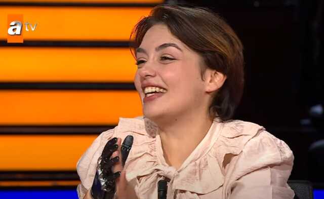 Kim Milyoner İster Rabia'nın koluna ne oldu, neden protez? Milyoner Rabia Birsen Güvercin kaza mı geçirdi?