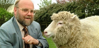 Koyun Dolly'i klonlayan İngiliz bilim insanı Ian Wilmut hayatını kaybetti