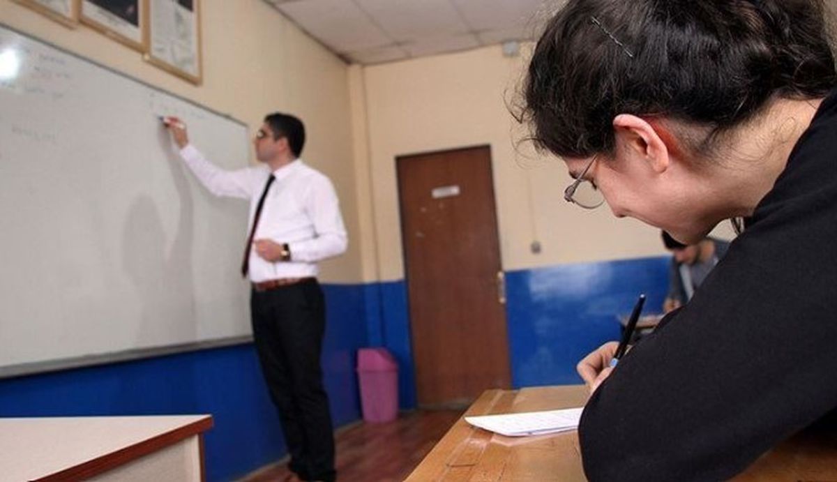 Lisede ilk gün ders işlenir mi 2023? Okulun ilk günü kıyafet giyilir mi, serbest mi gidilir?