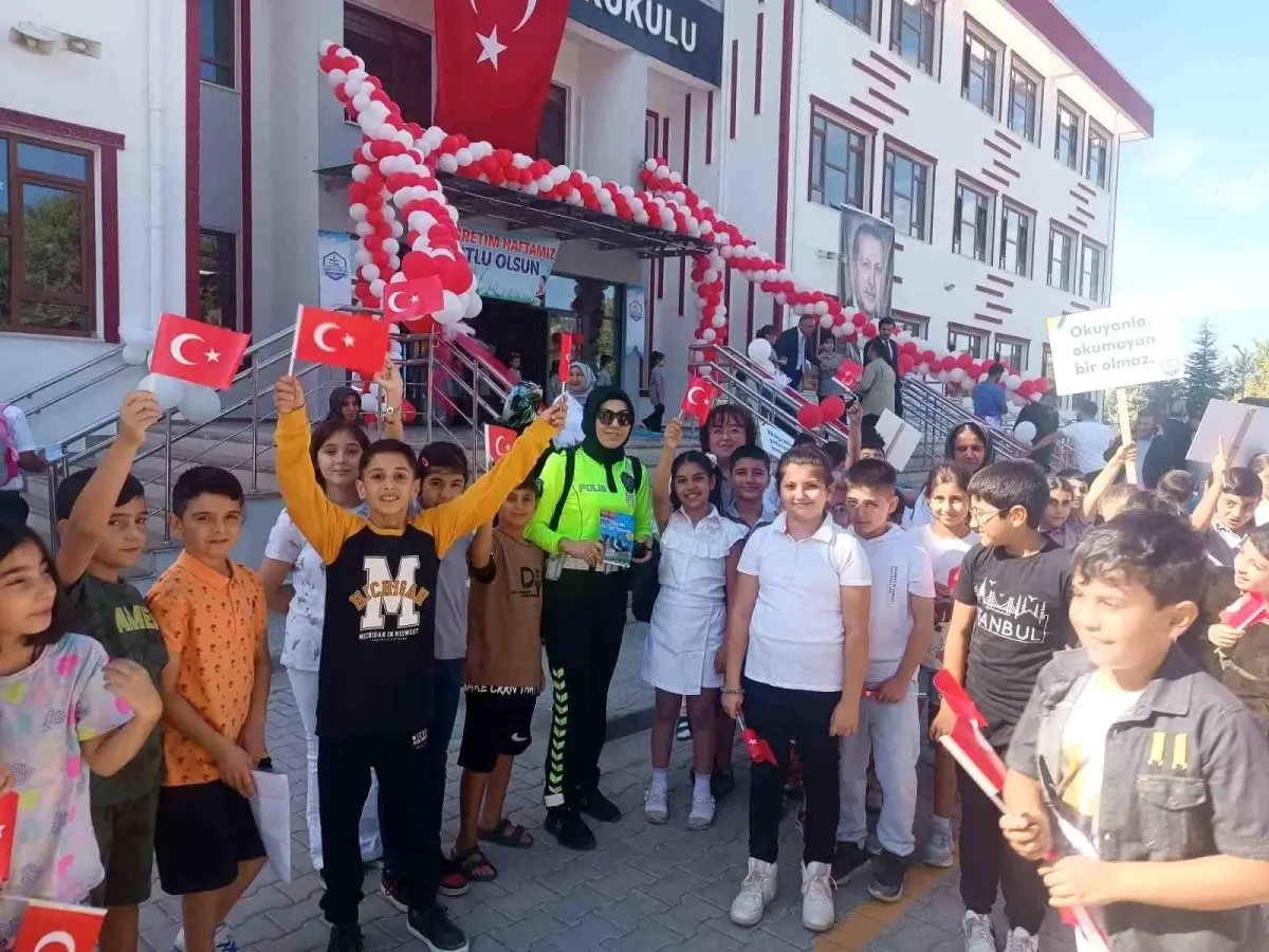 Malatya İl Emniyet Müdürlüğü Okul Servislerini Denetliyor