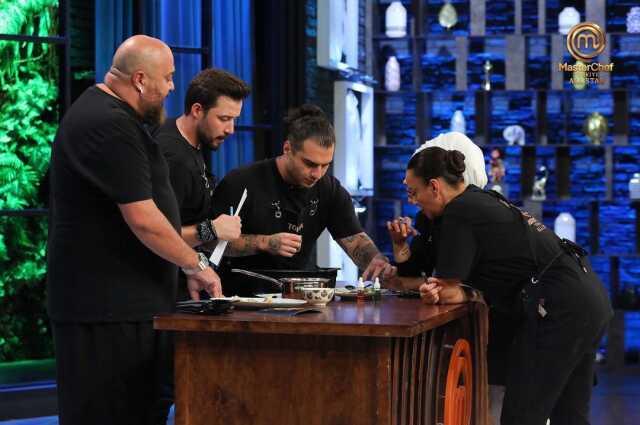 MasterChef All Star'da yarışmaya veda eden isim Suna oldu MasterChef All Star'da yarışmaya veda eden isim Suna oldu