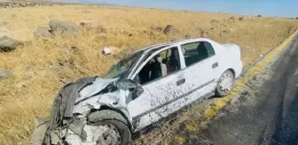 Siverek'te otomobil ile kamyonet çarpıştı: 9 yaralı