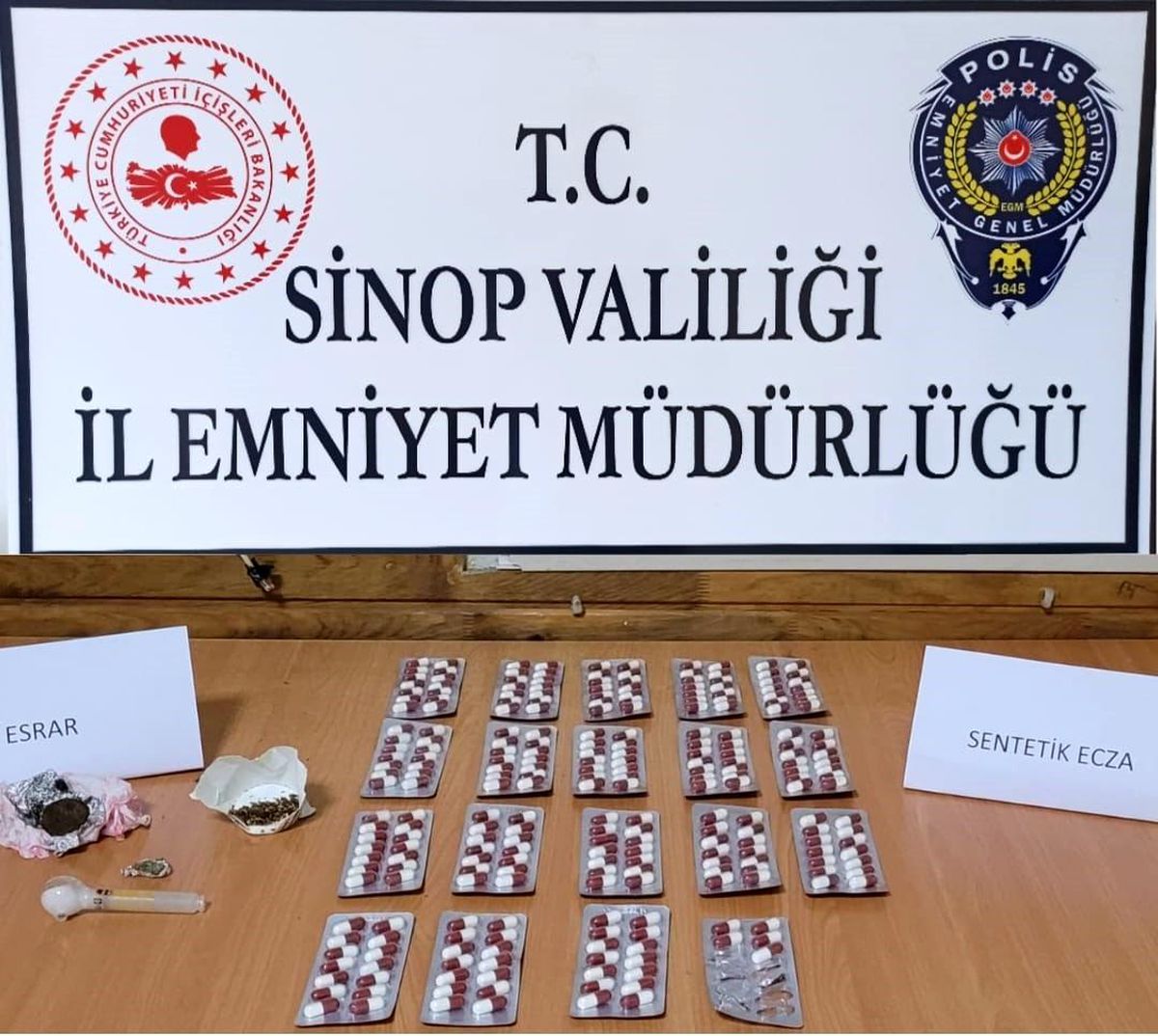 Sinop'ta otomobilden uyuşturucu ele geçirildi, 3 şüpheli gözaltına alındı
