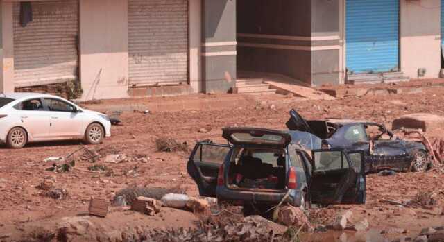 Felaketi yaşayan Libya'dan gelen görüntüler korkunç! Sokaklar cansız bedenlerle dolu
