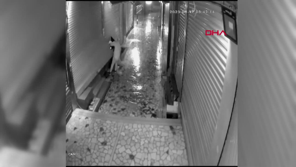 İstanbul'da çok sayıda iş yerine girip kasaları taşıyarak çalan 10 şüpheli gözaltına alındı