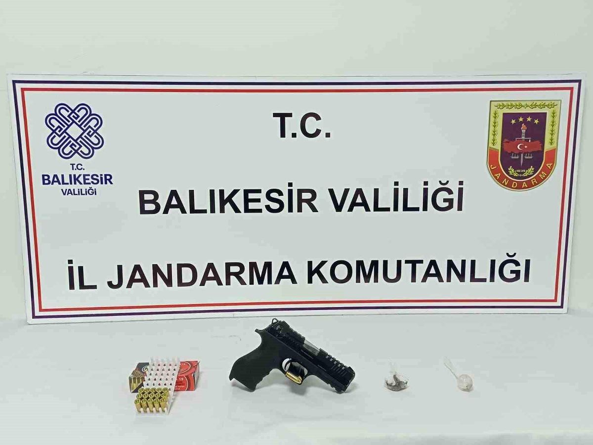 Balıkesir'de Uyuşturucu Operasyonu: 3 Şüpheli Yakalandı