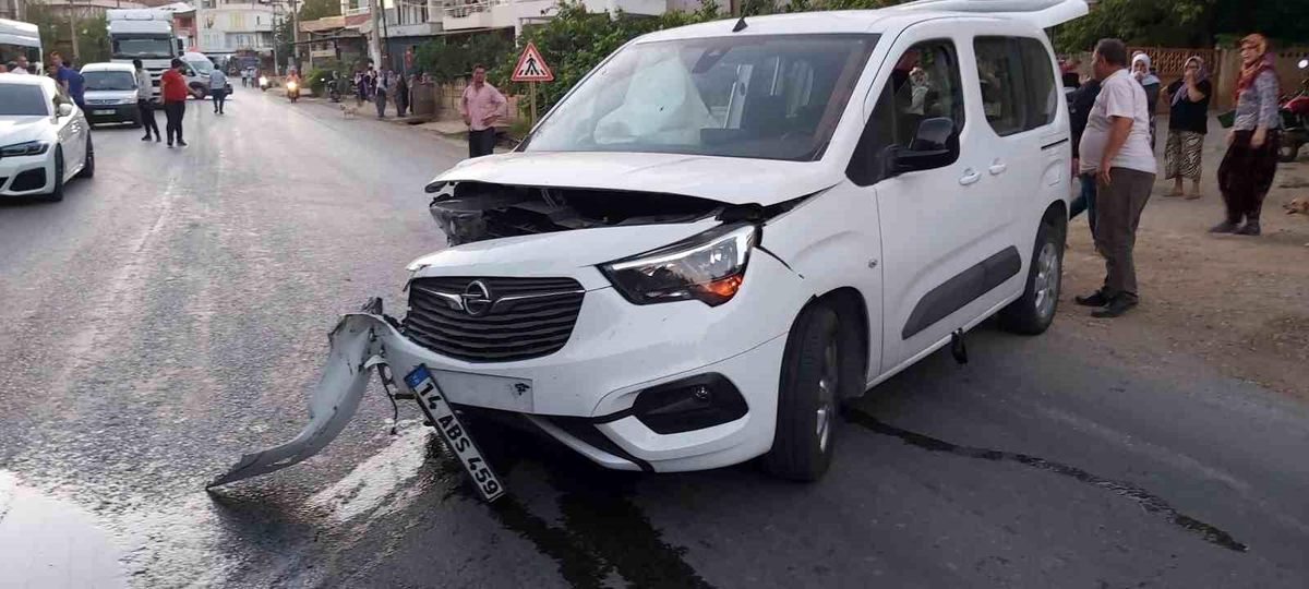 İznik'te tır kazası: Virajı alamayan tır devrildi