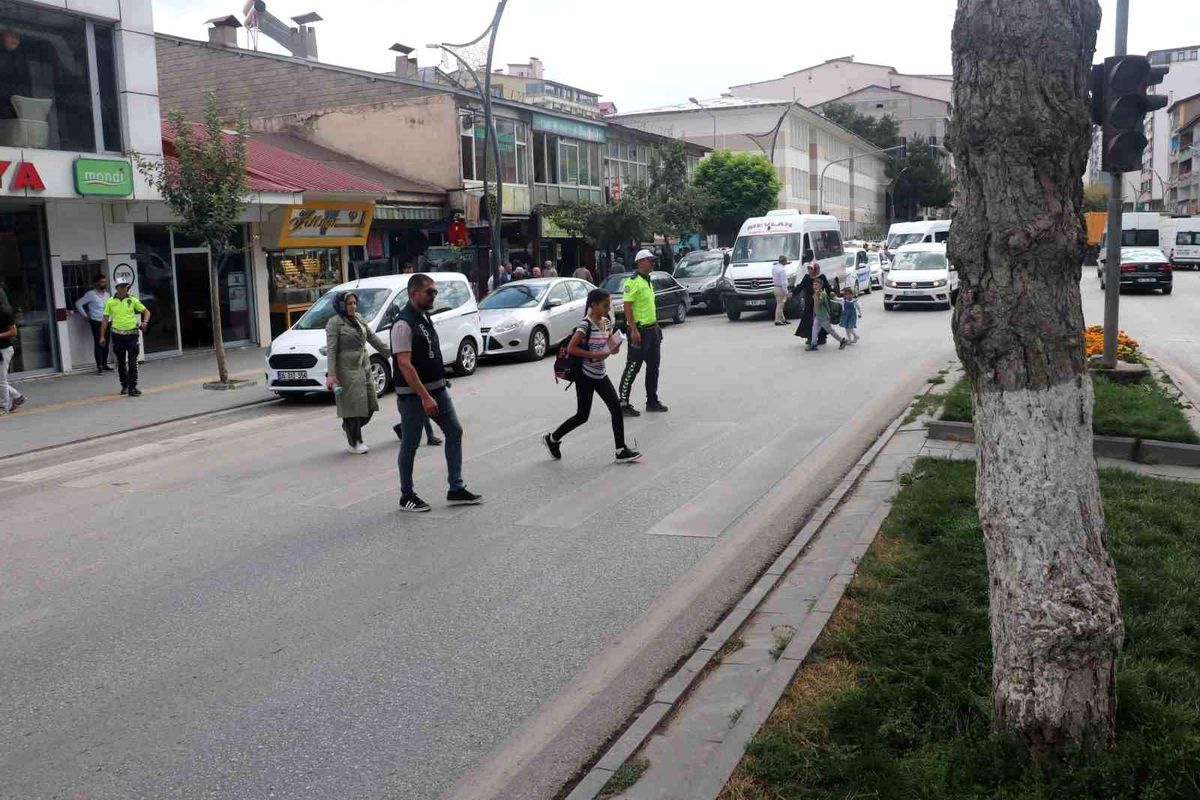 Tatvan'da Okul Güvenliği Denetimleri Yapıldı