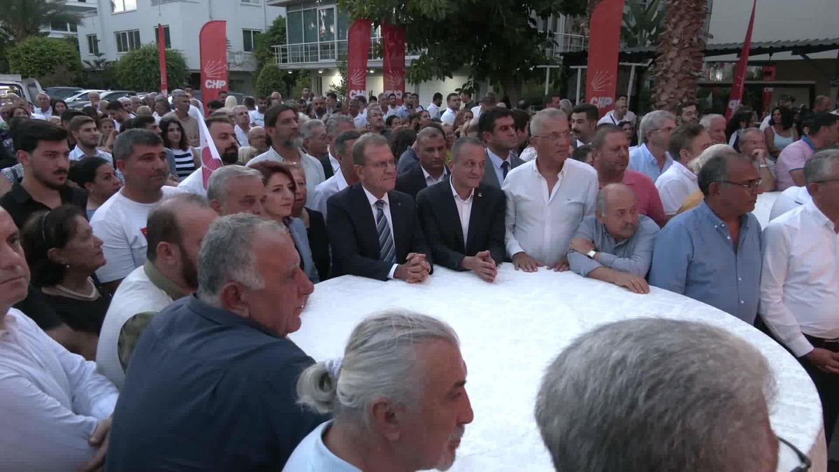 Vahap Seçer: 'Hal ve Şart Ne Olursa Olsun Türkiye'de Başarılı Olacağız'