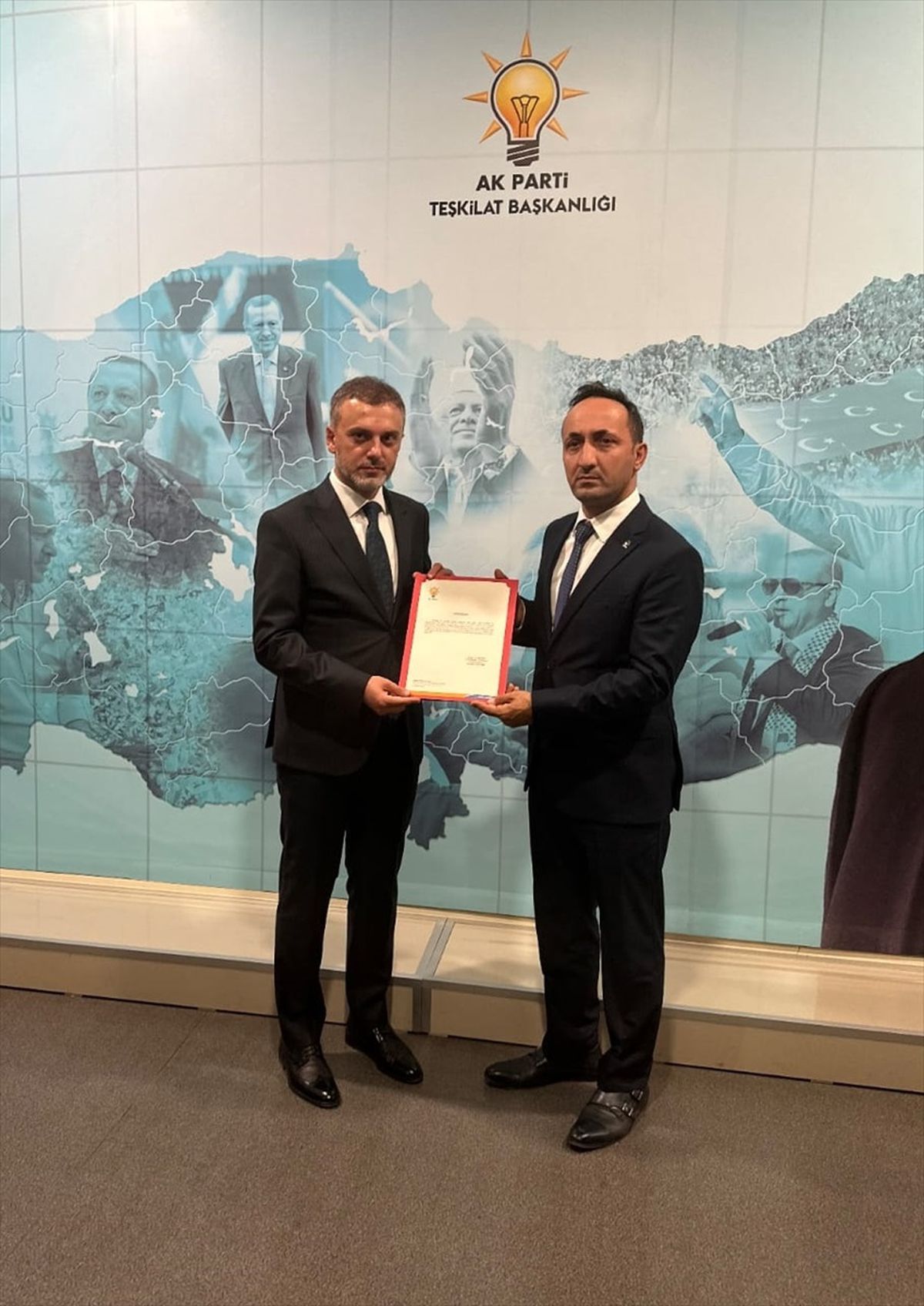 AK Parti Bursa'da 5 ilçe başkanının ataması yapıldı