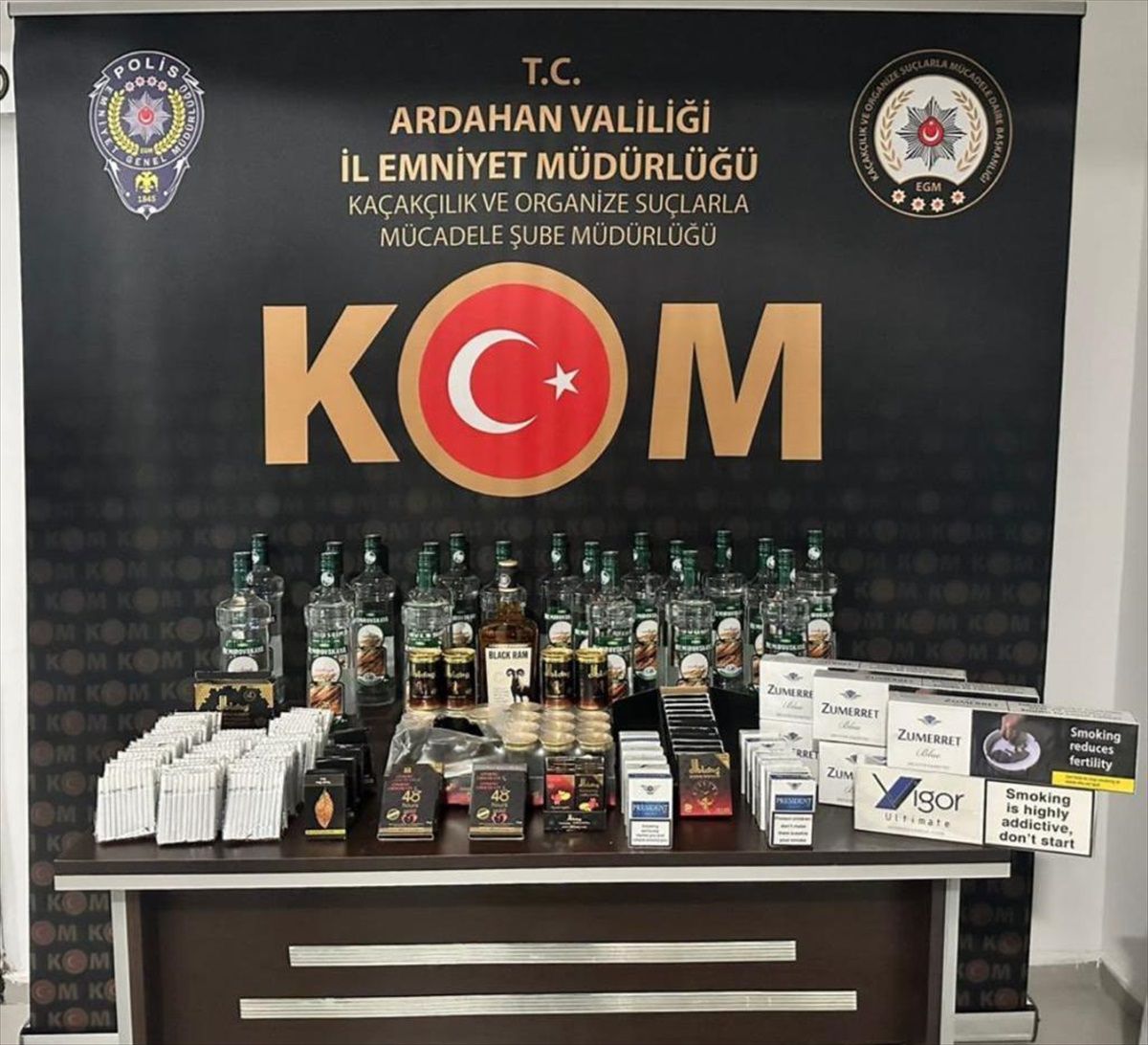 Ardahan'da Kaçakçılık Operasyonu: Sigara, İçki ve Makaron Ele Geçirildi