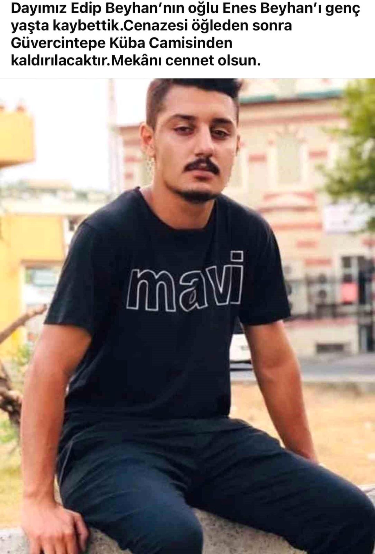 Başakşehir'de Kız Arkadaşını Rahatsız Eden Şahıslarla Tartışma Kavgaya Dönüştü, Genç Hayatını Kaybetti