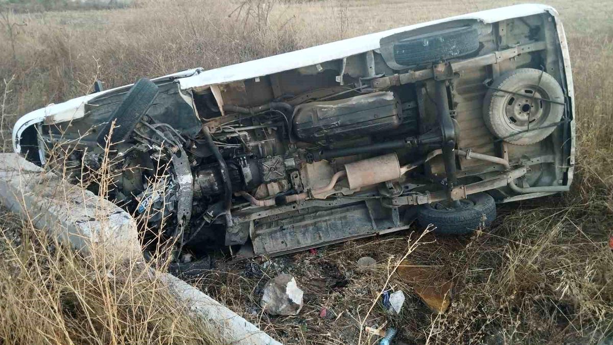 Burdur'da Minibüs Devrildi, 1 Kişi Yaralandı