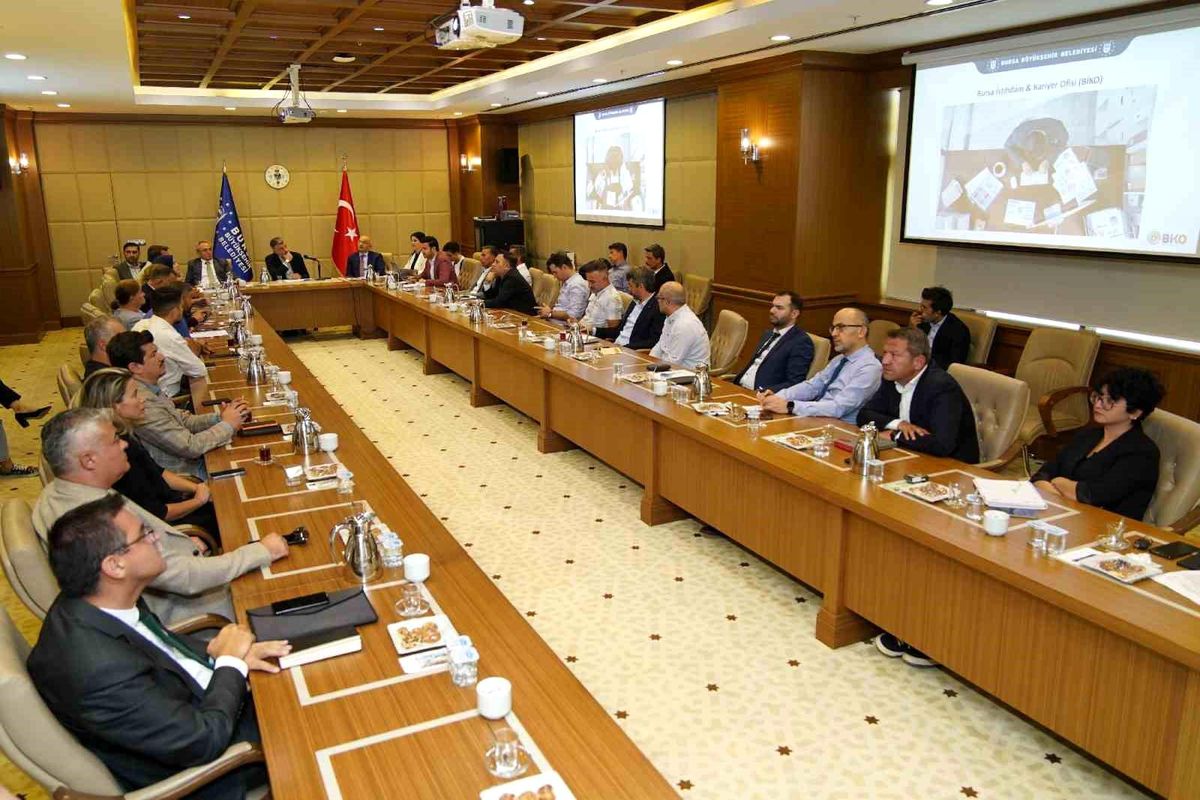 Bursa Büyükşehir Belediyesi İstihdam Konusunda Paydaşları Bir Araya Getiriyor