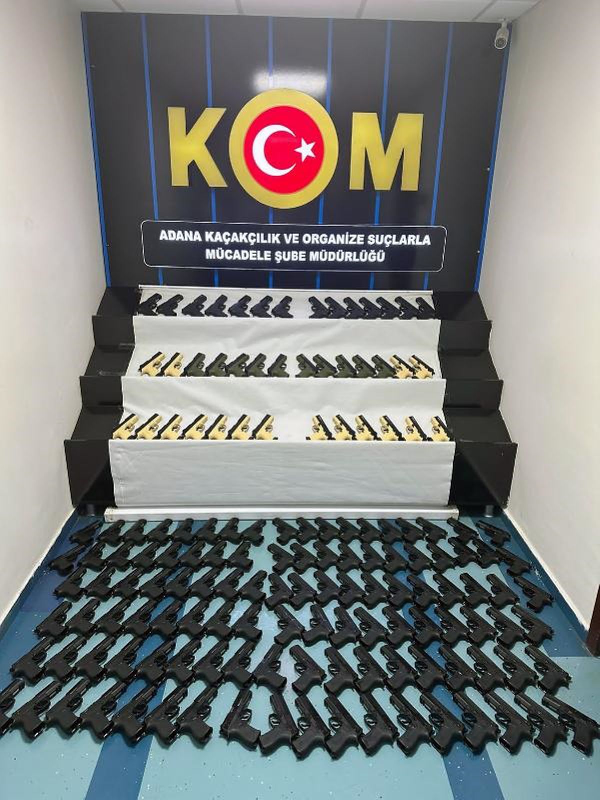 Adanada Kaçak Silah Üretimi Yapanlara Operasyon: 45 Tabanca Ele Geçirildi