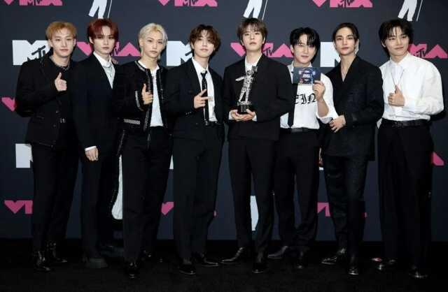 MTV Video Müzik Ödülleri sahiplerini buldu! Taylor Swift 2 ödül aldı MTV Video Müzik Ödülleri sahiplerini buldu! Taylor Swift 2 ödül aldı