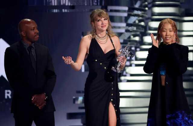 MTV Video Müzik Ödülleri sahiplerini buldu! Taylor Swift 2 ödül aldı MTV Video Müzik Ödülleri sahiplerini buldu! Taylor Swift 2 ödül aldı