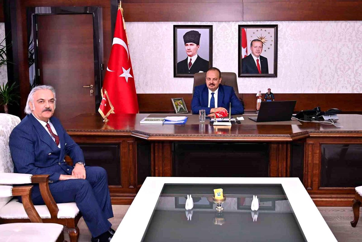 Söke Kaymakamı Ali Akça, Vali Yakup Canbolat'ı ziyaret etti