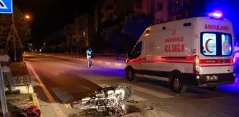 Uşak'ta kamyonetle motosikletin çarpıştığı kazada 2 kişi öldü