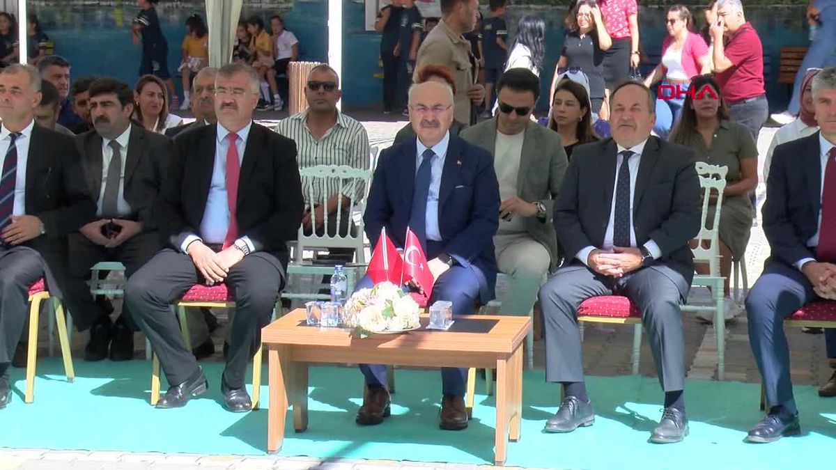 Adana'da 2023-2024 Eğitim-Öğretim Yılı İlköğretim Haftası Töreni