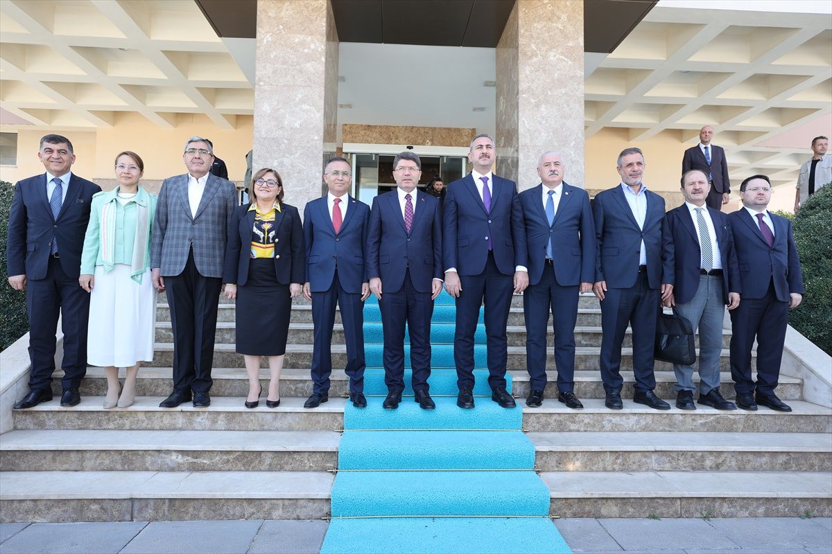Adalet Bakanı Yılmaz Tunç, Sezgin Tanrıkulu hakkındaki soruşturma talebine izin verildi