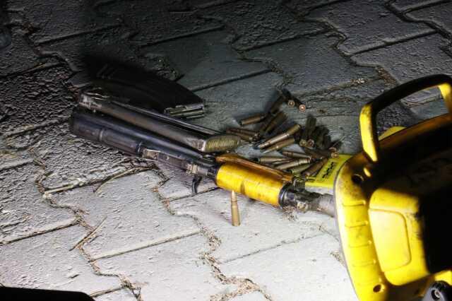 Adana'da bir işyerine kalaşnikoflu saldırı girişimi bekçiler tarafından önlendi