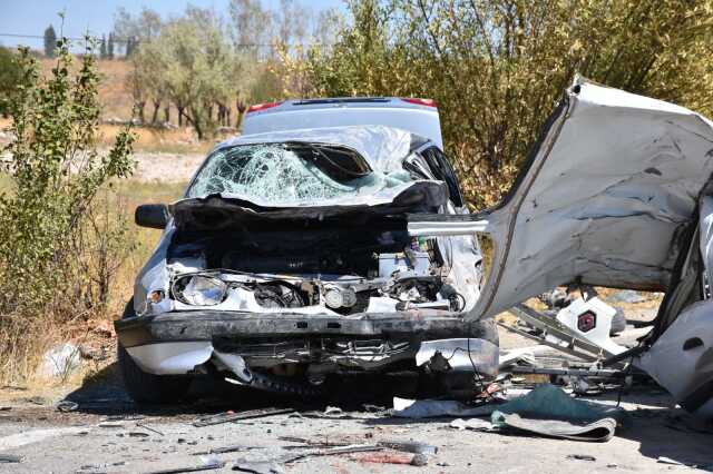 Aksaray'da trafik kazası: 3 ölü, 2 yaralı