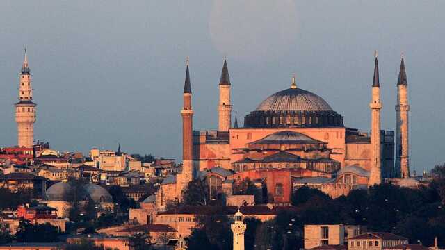 AYASOFYA KAPATILIYOR MU? Ayasofya açık mı, kapalı mı? Ayasofya ibadete kapandı mı, kapanıyor mu?