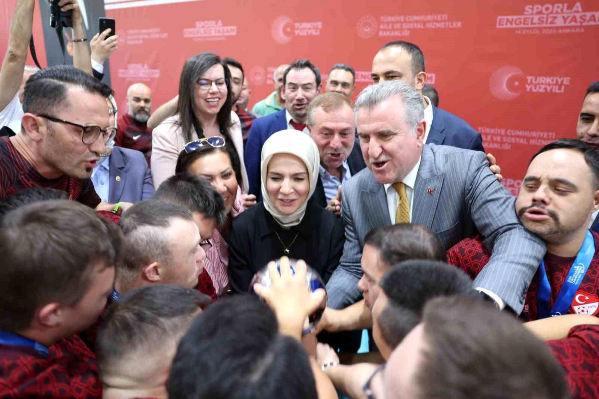 Bakanlar 'Sporla Engelsiz Yaşam' Programına Katıldı