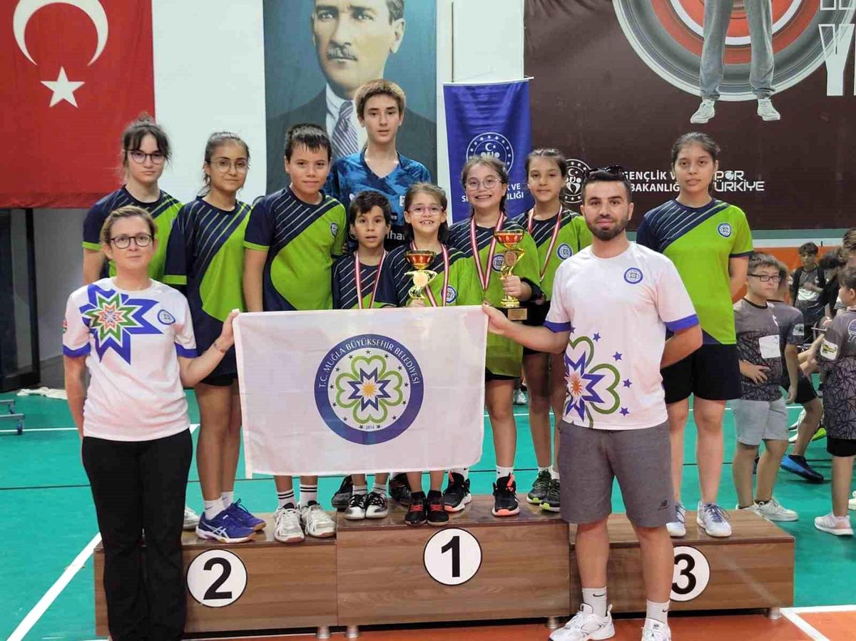 Muğla Büyükşehir Belediyesi Masa Tenisi Sporcuları Zafer Kupası'nda 7 Madalya Kazandı