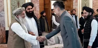 Afganistan'da bir ilk! Çin'in yeni Kabil Büyükelçisi, Taliban'a güven mektubu sundu