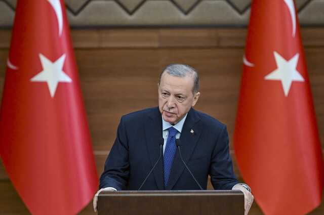 Cumhurbaşkanı Erdoğan: 3-5 şarlatanın ülkemizi yangın yeri yapma çabalarını başlarına çalacağız