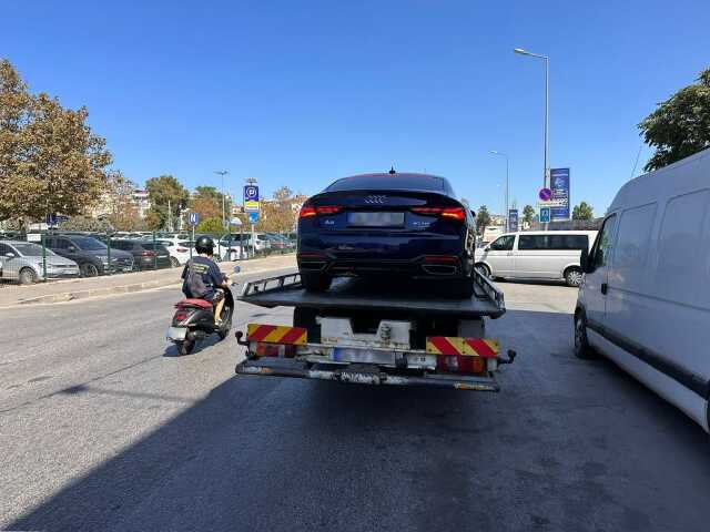 İstanbul'da uygulamadan kaçıp drift yapan sürücüye 30 bin 808 lira ceza kesildi