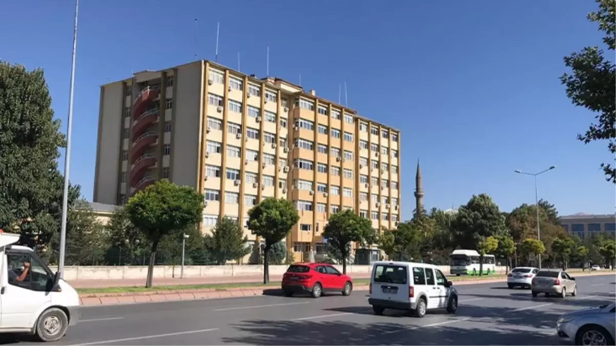 Kayseri Emniyet Müdürlüğü'nde cinayet! Polis memuru tartıştığı teknikere kurşun yağdırdı