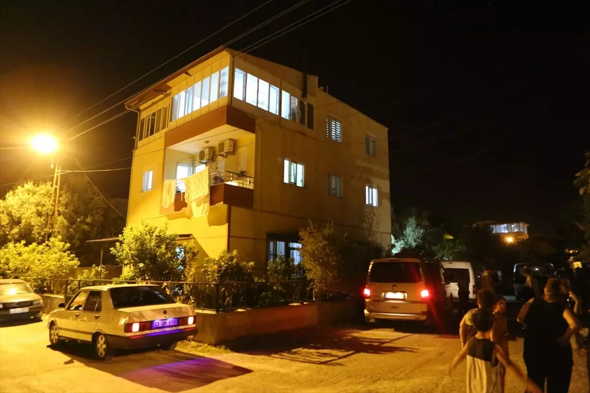 Mersin'de Baba Oğlunu Bıçaklayıp İntihar Girişiminde Bulundu