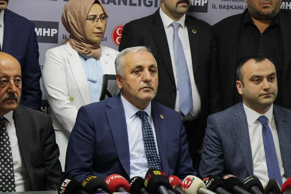 MHP Kayseri İl Başkanı Seyit Demirezen, 14. Olağan İl Kongresi'nde aday olacağını açıkladı