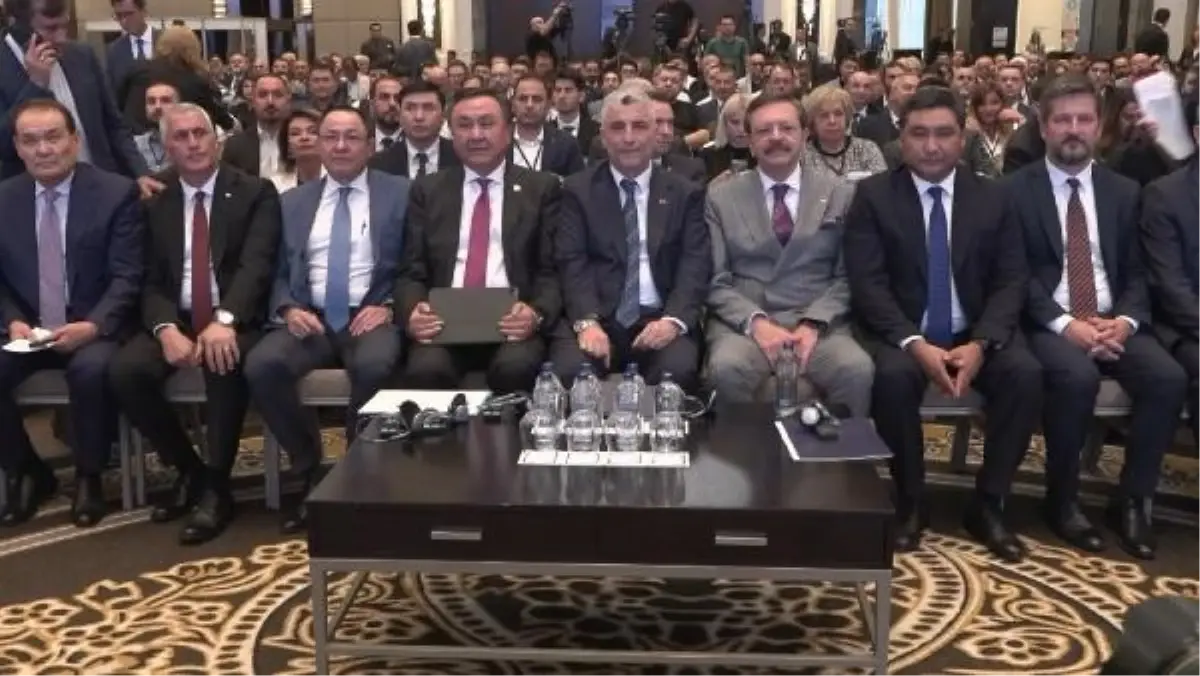 Ticaret Bakanı Bolat Türk Dünyası İş Forumu'na katıldı