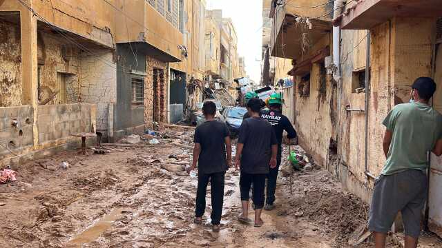 Libya'yı vuran sel felaketinden yeni görüntüler! Azgın sular şehri 25 saniye içinde yutuyor Libya'yı vuran sel felaketinden yeni görüntüler! Azgın sular şehri 25 saniye içinde yutuyor
