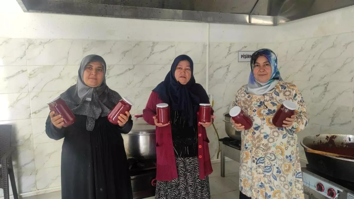 Yozgat'ta Kadın Girişimciler Yöresel Ürünler Üretim Merkezi'nde Buluşuyor