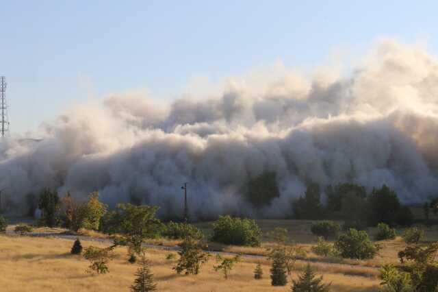 Malatya'da Depremde Hasar Alan 15 Katlı 9 Bina Patlatıldı