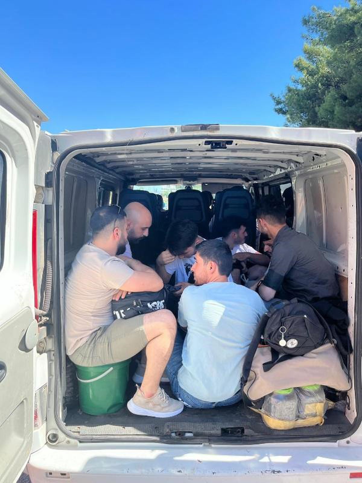 Muğla'da 128 Kaçak Göçmen Yakalandı, 10 Şüpheli Tutuklandı