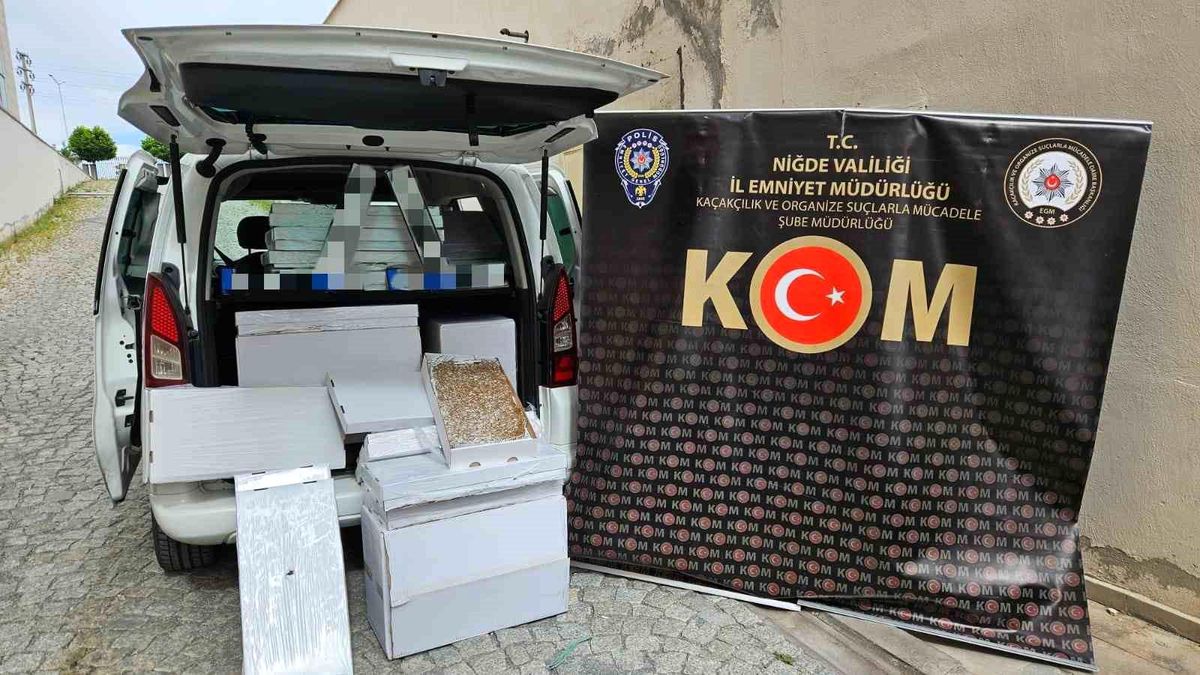 Niğde'de Kaçakçılık Operasyonunda 136 Bin Adet Dolu Makaron Ele Geçirildi