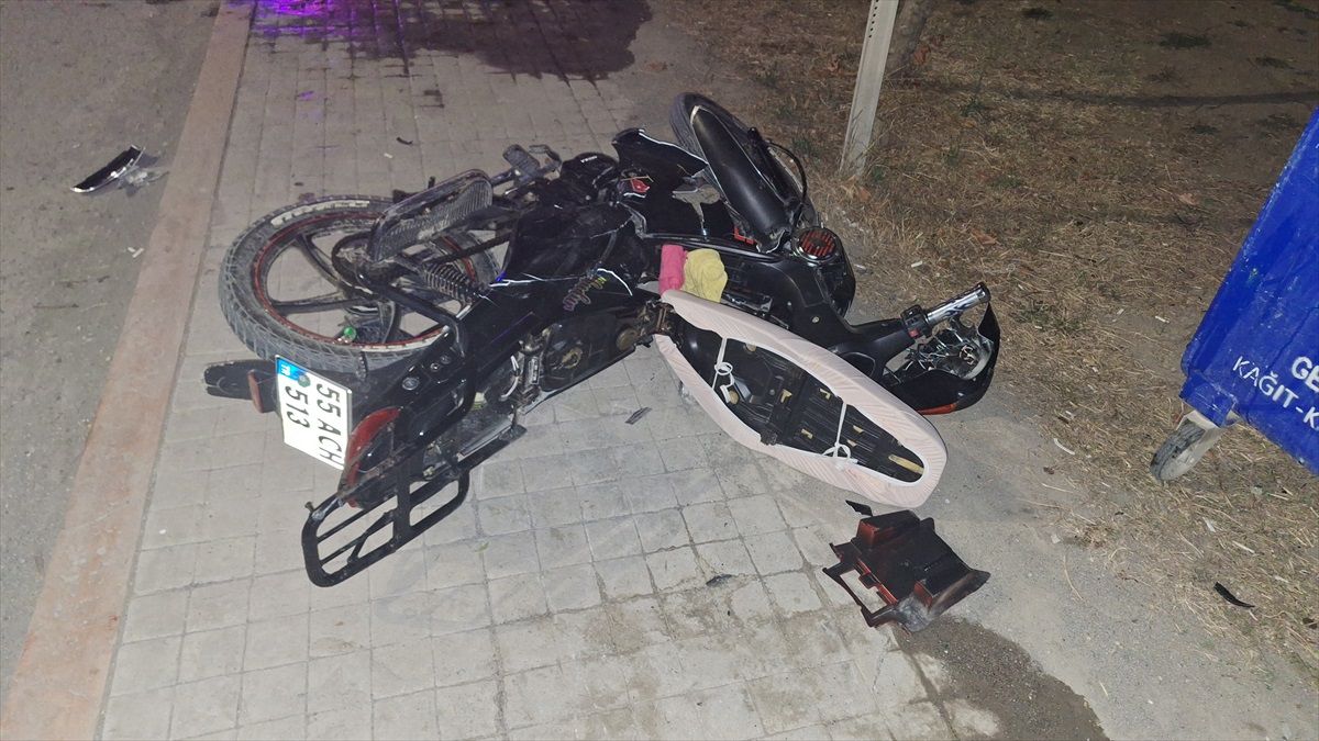 Samsun'da otomobil ile motosiklet çarpıştı: 2 yaralı