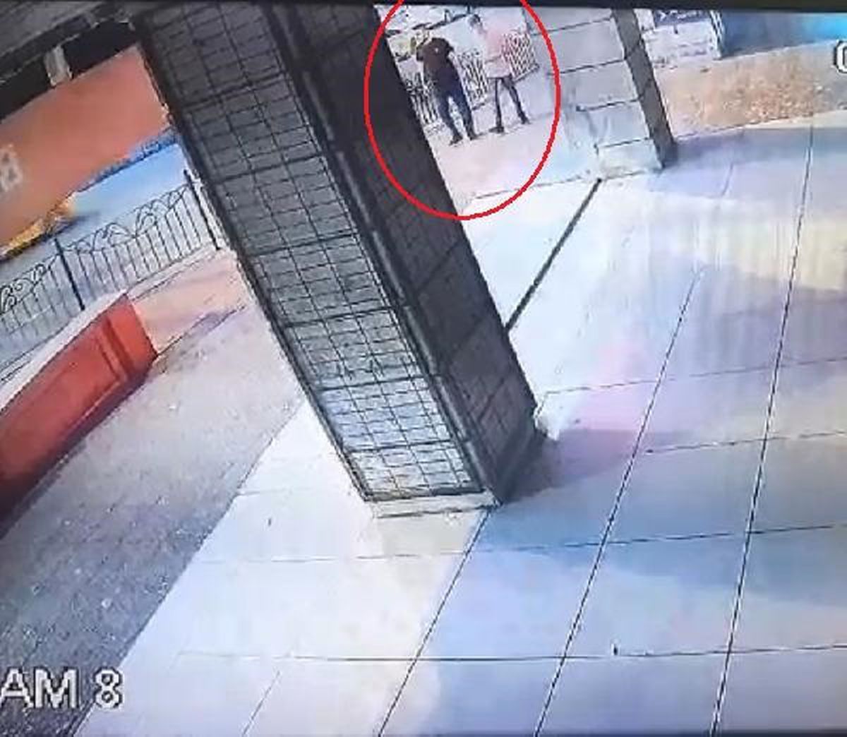 Bursa'da Tramvaya Silahla Ateş Eden Şüpheli Yakalandı