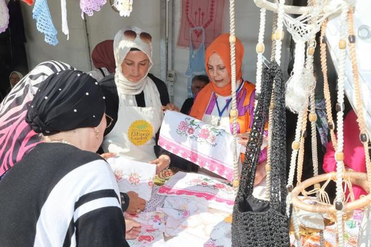 Zeytinburnu'nda El Emeği Günleri Başladı