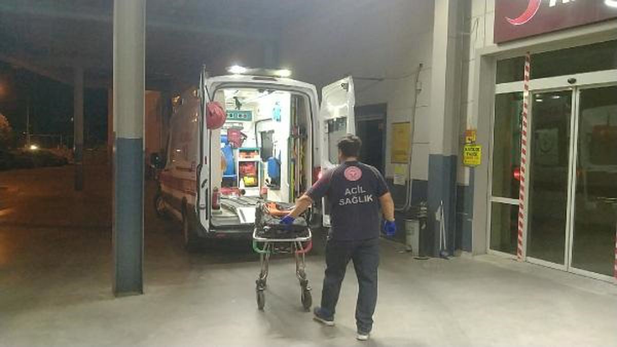 Düğünde Tavuk-Pilav Yiyen 25 Kişi Zehirlendi