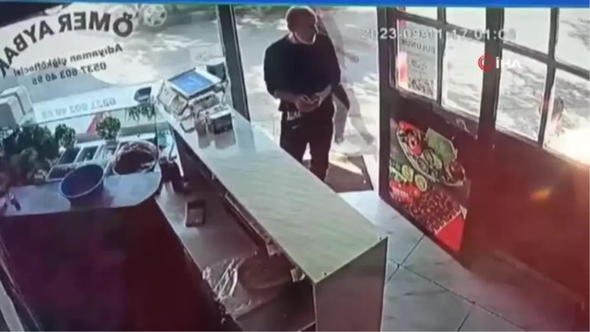 Bursa'da Çiğköfte Dükkanından Hırsızlık